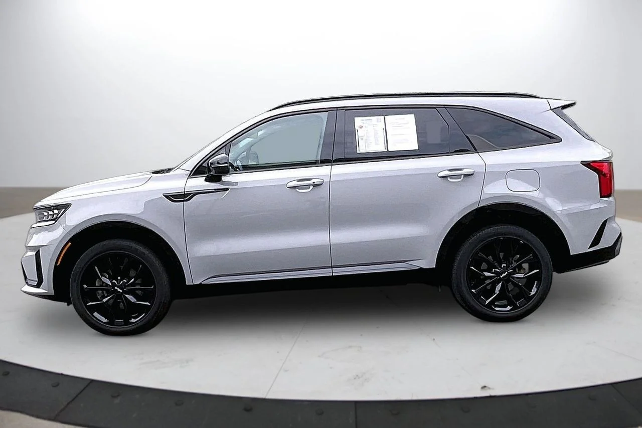Used 2023 Gray Kia SX image 5