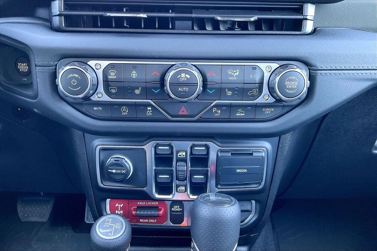2026 Jeep Gladiator Mojave X - Photo 15