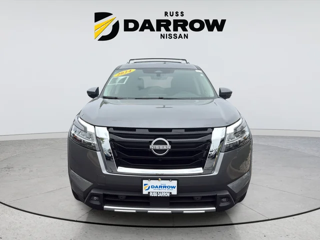 Used 2024 Gray Nissan SL image 8
