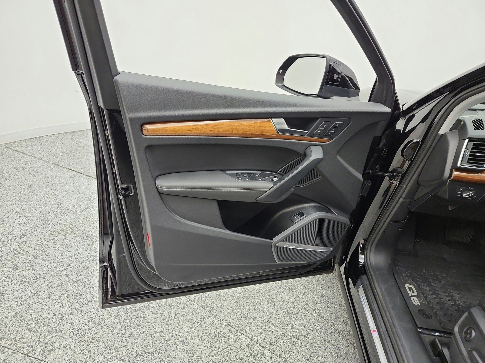 Used 2023 Mythos Black Metallic Audi S line Premium Plus image 15