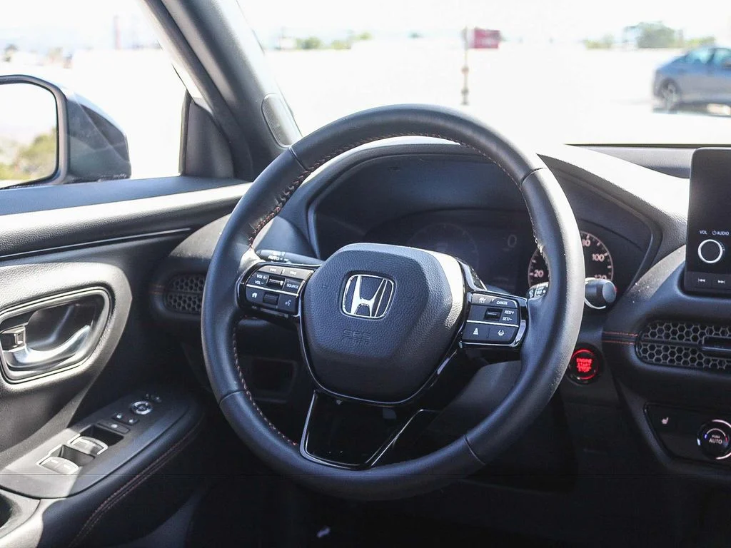 2025 Honda HR-V Sport - Photo 16
