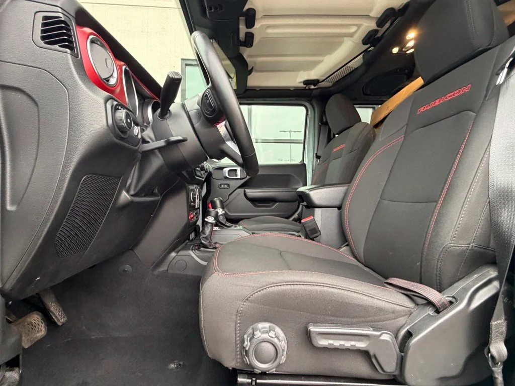 Used 2023 Gray Jeep Rubicon image 6