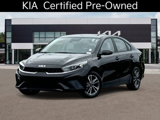 2023 Kia Forte LXS AT's photo