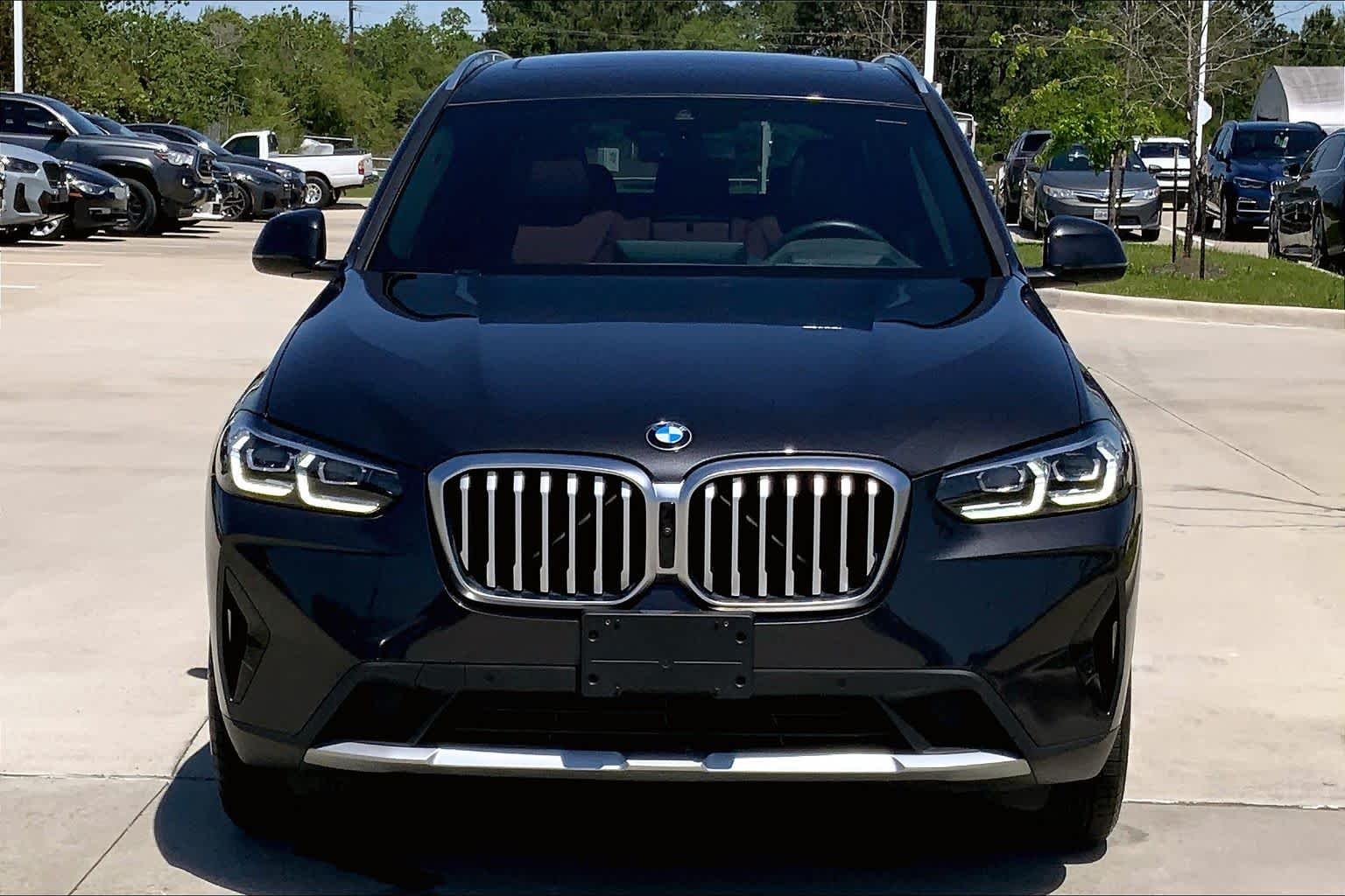 Used 2024 Dark Graphite Metallic BMW sDrive30i image 6