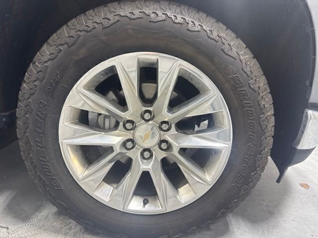 Used 2020 Gray Chevrolet LTZ image 4