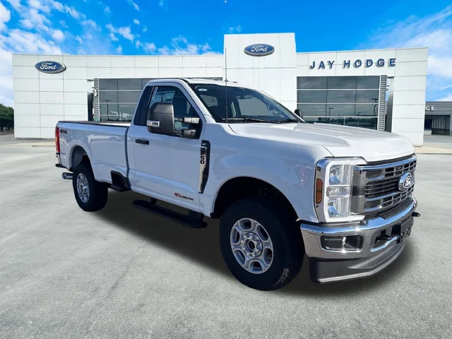 2027 Ford Super Duty F-250® XLT