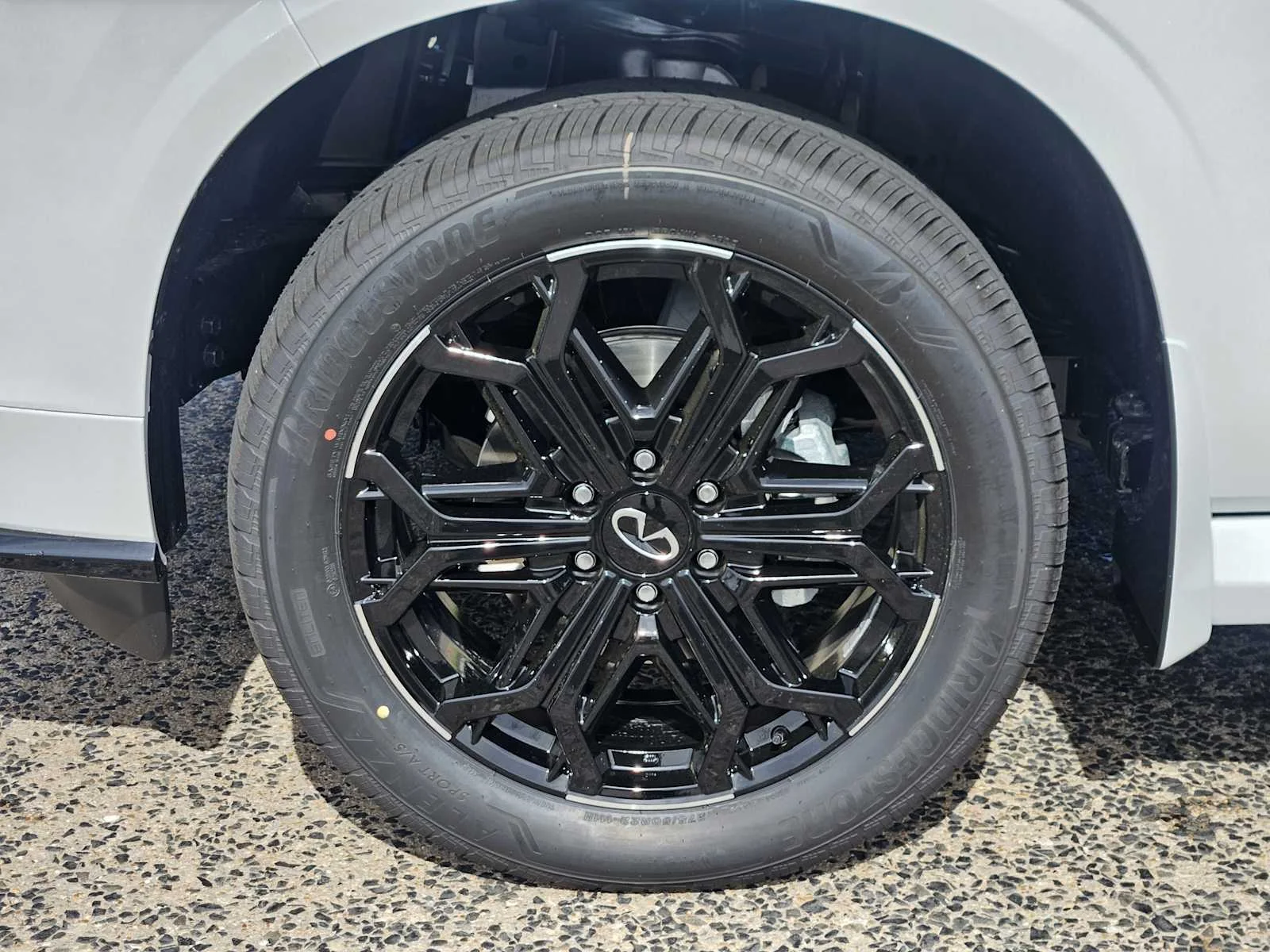 New 2026 RADIANT WHITE INFINITI Sport 4WD image 7