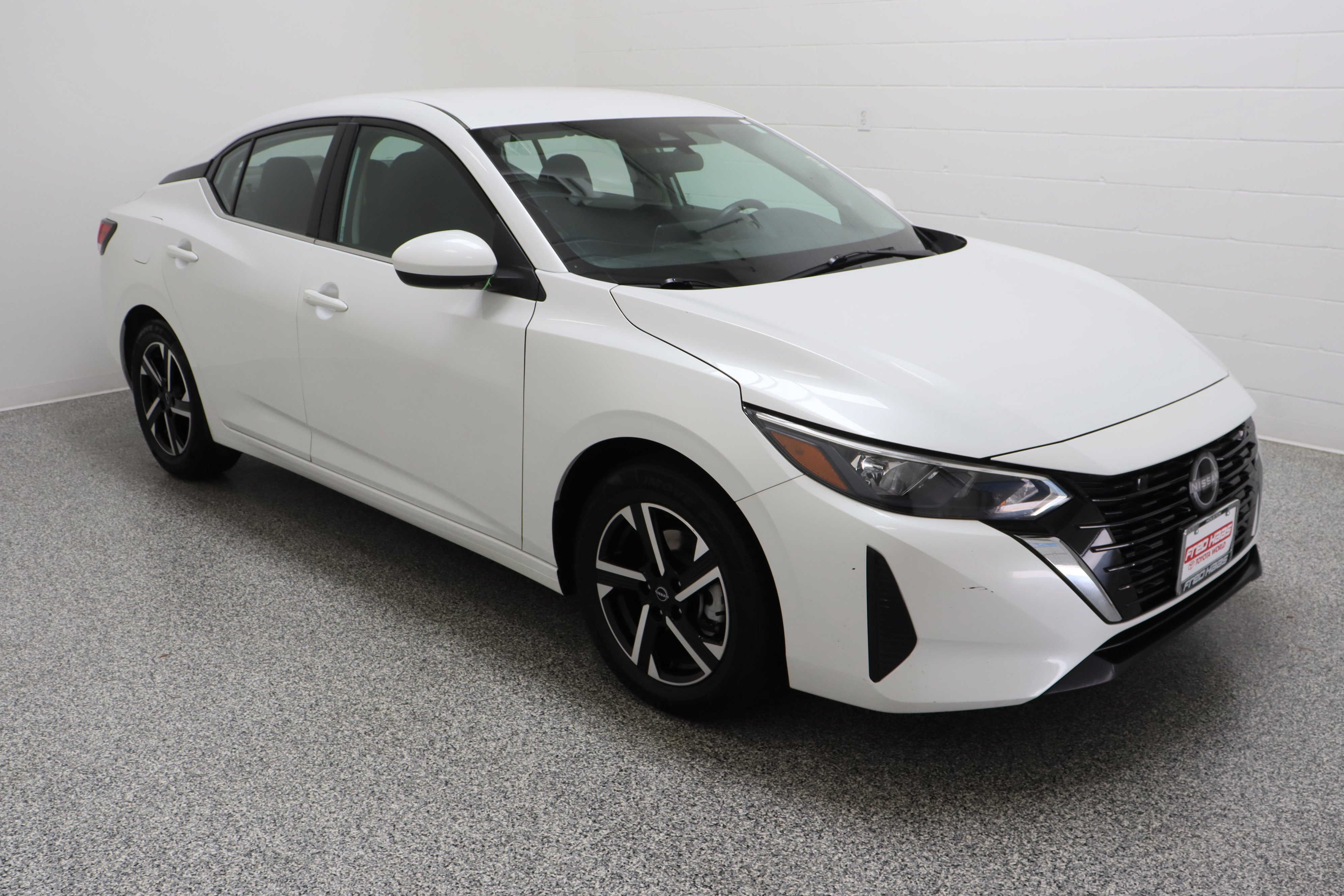 Used 2024 Aspen White Tricoat Nissan SV 2.0L image 4