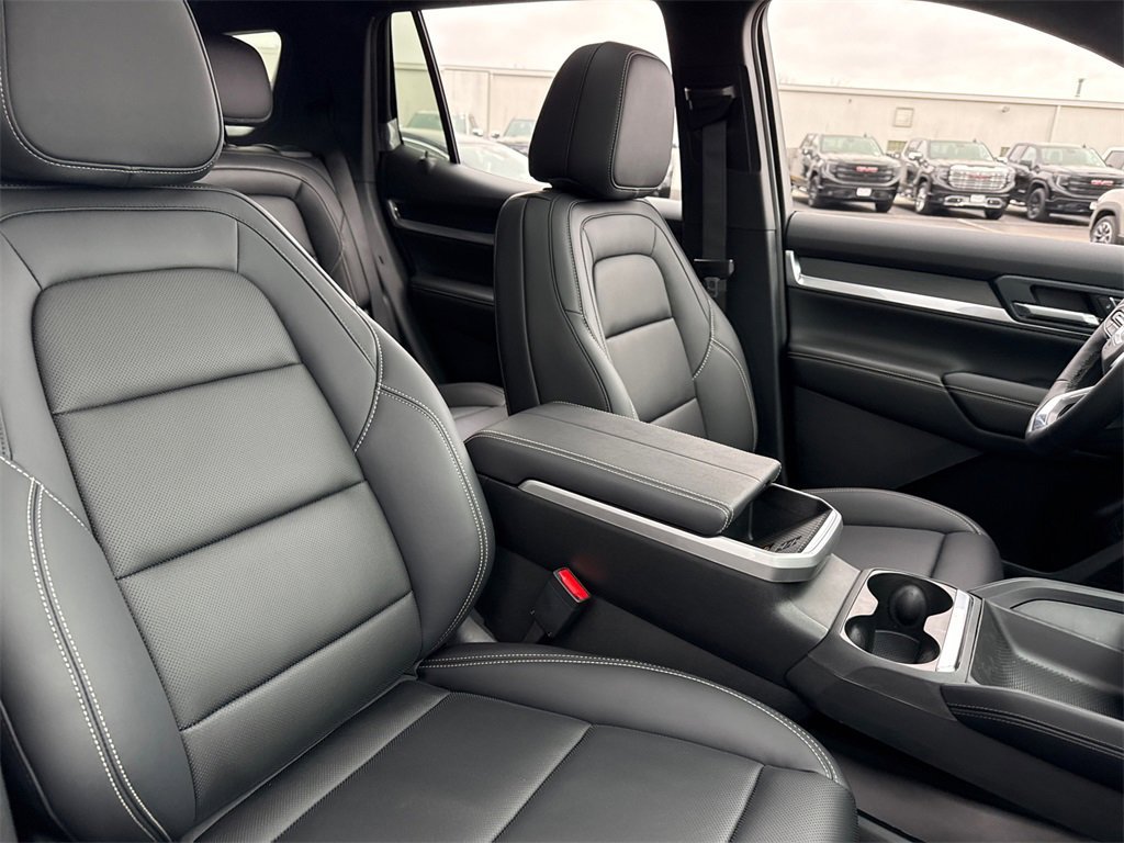 2026 GMC TERRAIN - Image 38