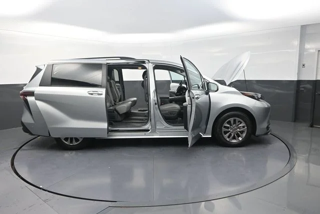 Used 2025 Silver Toyota XLE image 45