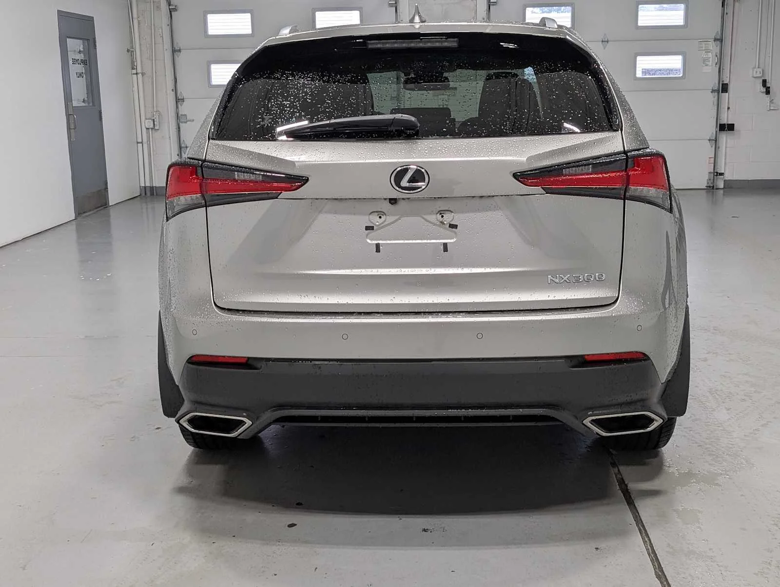 Used 2021 Atomic Silver Lexus  image 9