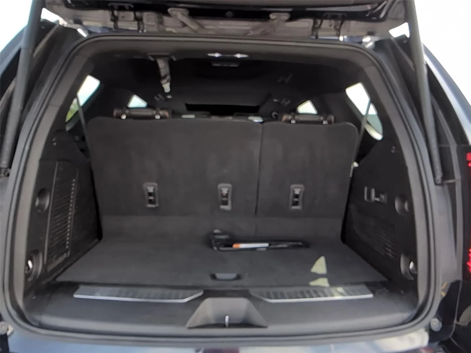 Used 2021 MIDNIGHT BLUE METALLIC GMC AT4 image 6
