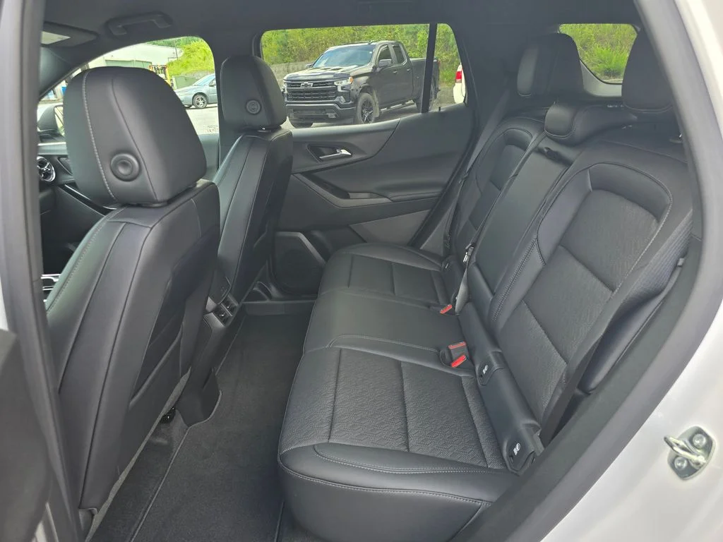 New 2026 White Chevrolet LT image 11