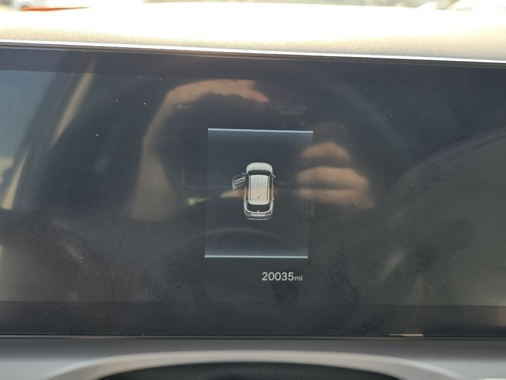 Used 2026 White Hyundai SEL image 18