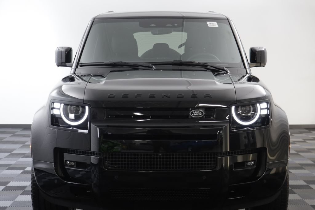New 2026 Santorini Black LAND ROVER X-Dynamic SE image 22