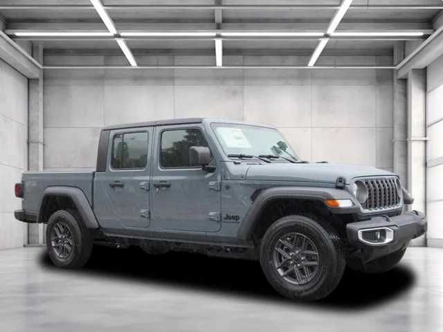 2026 Jeep Gladiator Sport Auto's photo