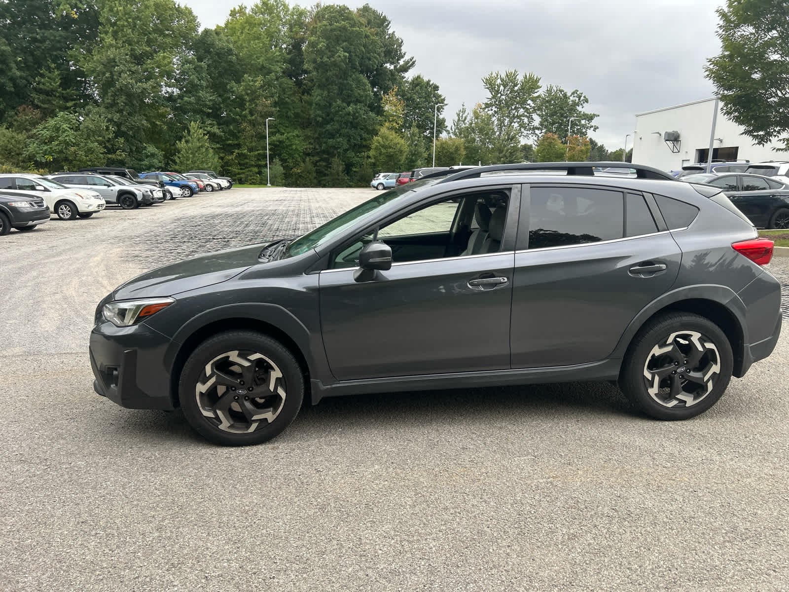 Used 2021 Magnetite Gray Metallic Subaru Limited image 4