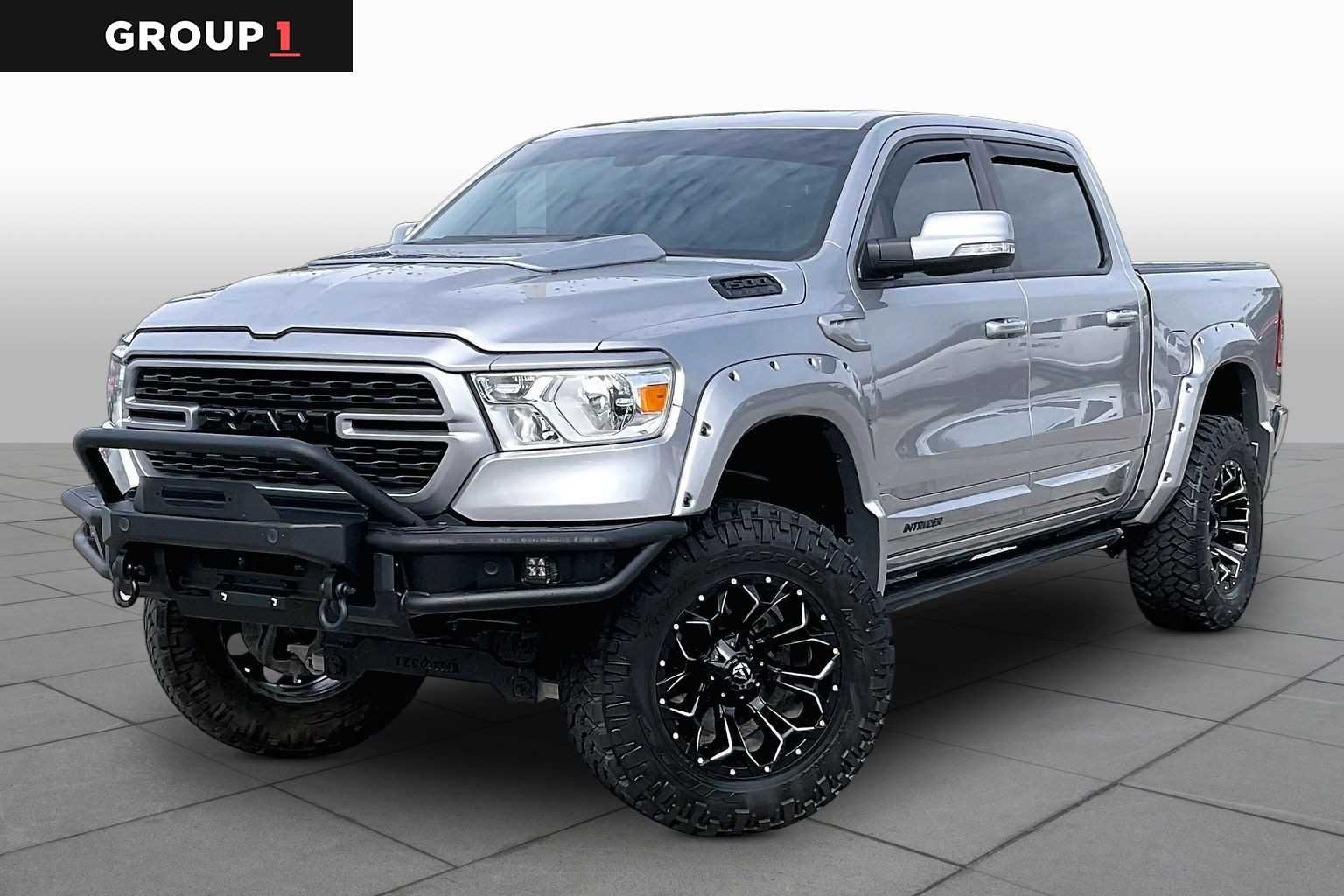 2022 RAM 1500 Big Horn/Lone Star 4x4 Crew Cab 5'7's photo