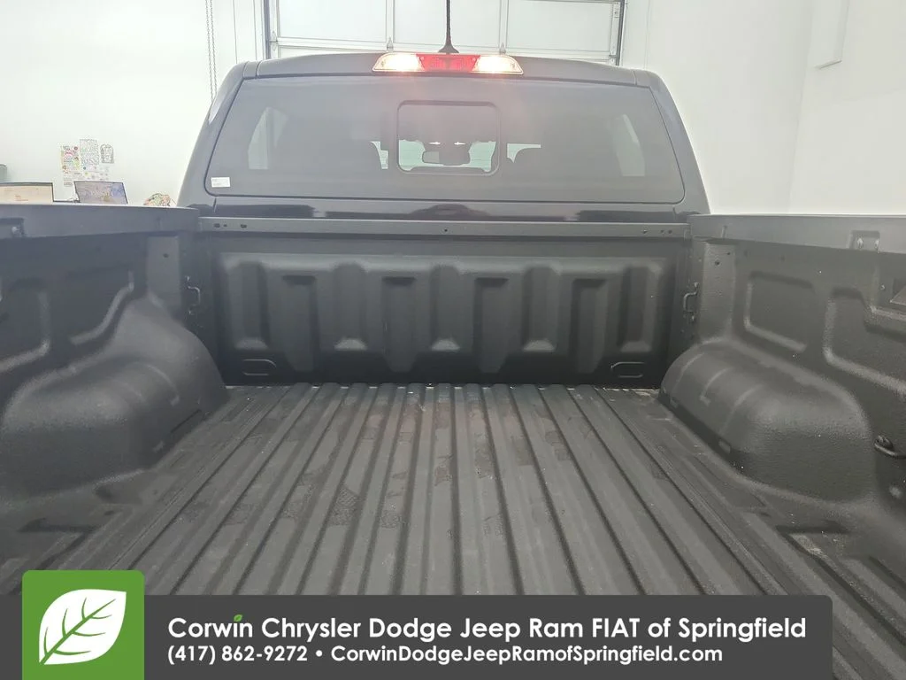 Used 2024 Black Ford XLT image 30