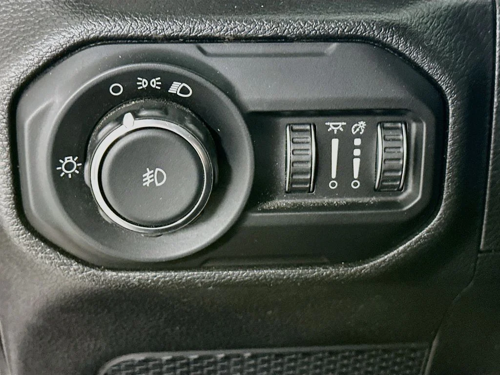Used 2022 Gray Jeep Unlimited Willys image 11