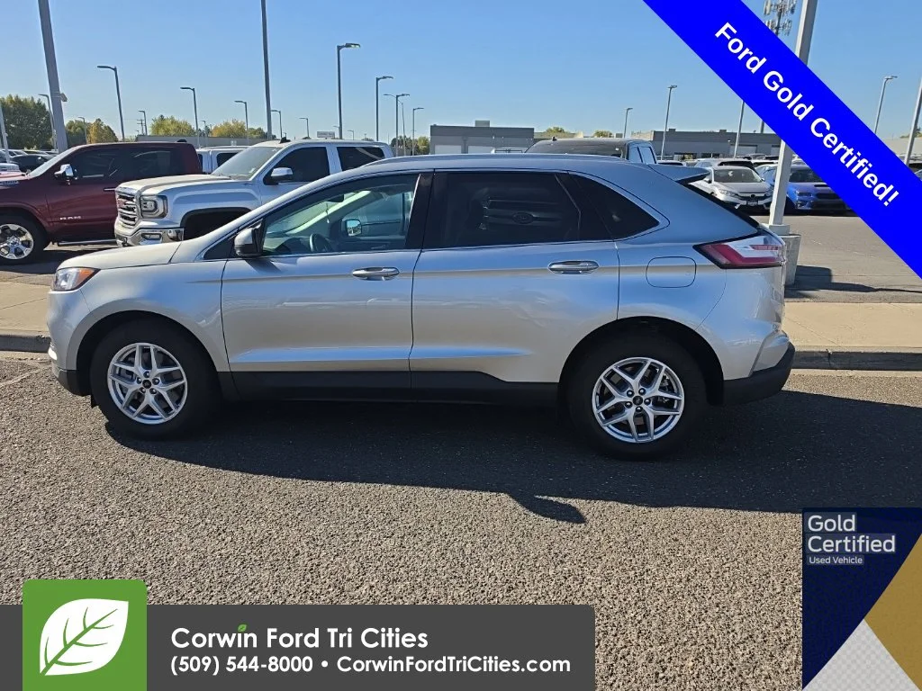 Used 2024 Silver Ford SEL image 3