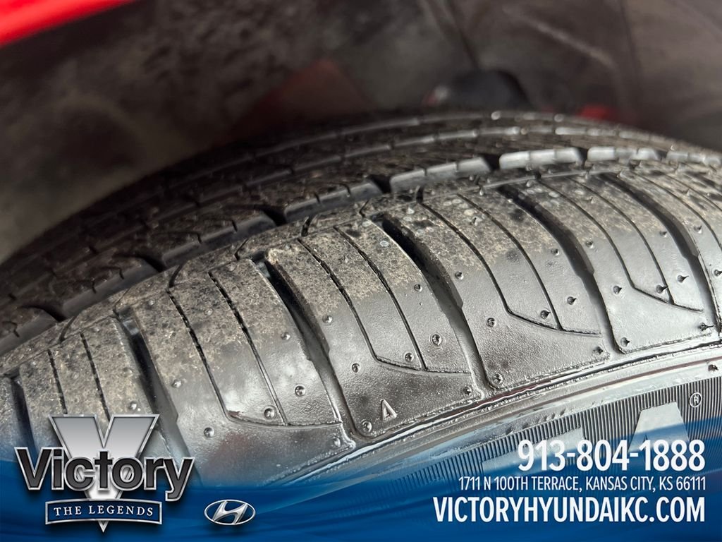 Used 2024 Red Hyundai SEL image 28