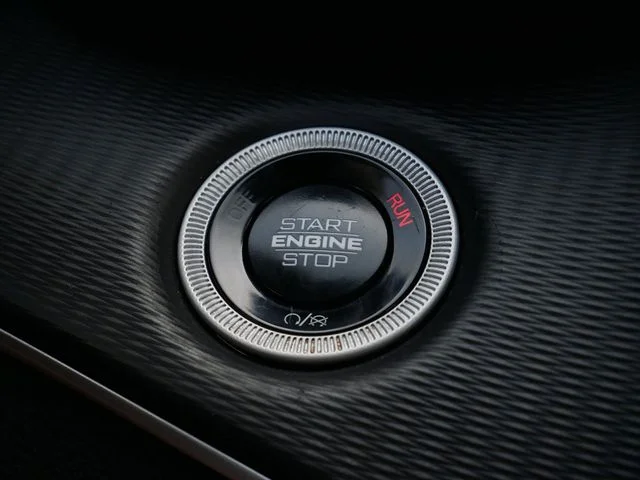 Used 2024 Silver Jeep Altitude image 23