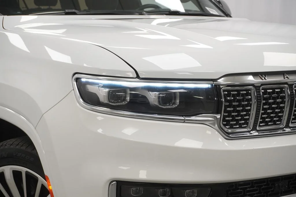 Used 2023 White Jeep Series III image 9