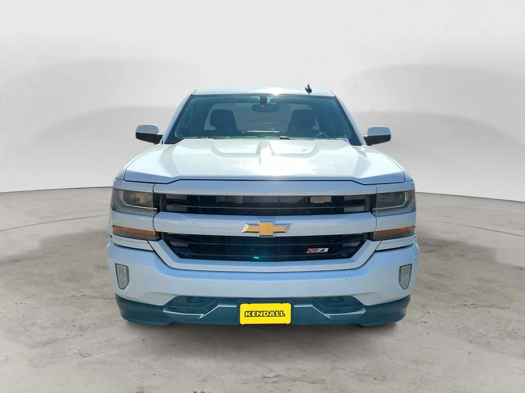 Used 2016 White Chevrolet LT image 2