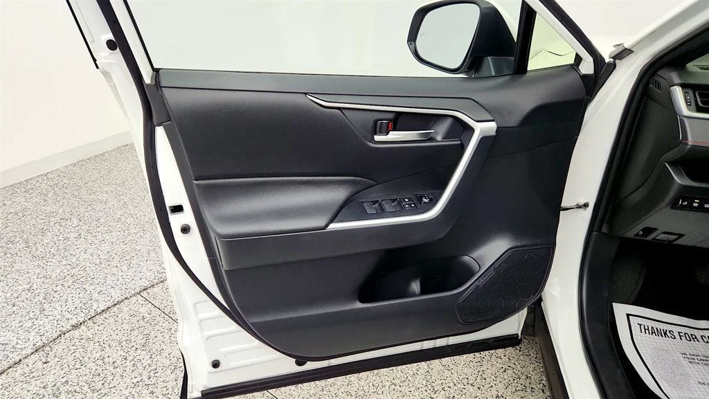 Used 2023 Ice Cap Toyota SE w/ Weather & Moonroof Pkg image 11