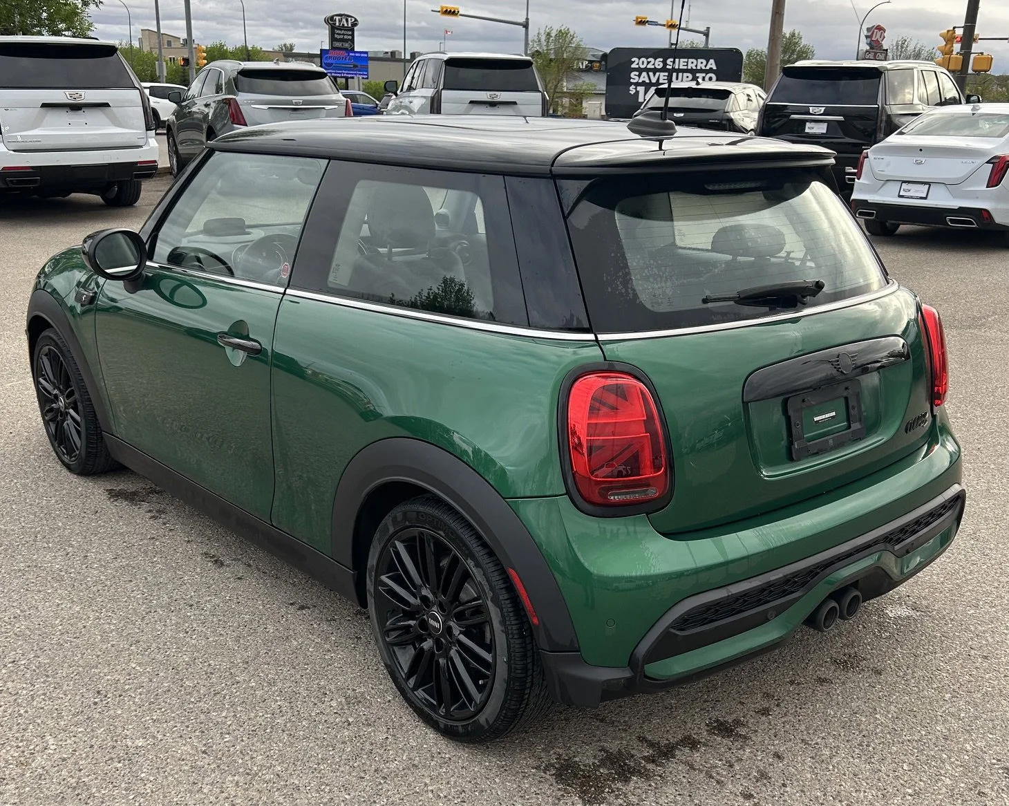 Used 2023 Green MINI Cooper S HB image 3