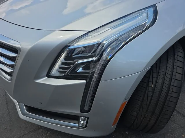 Used 2018 Radiant Silver Metallic Cadillac 3.6L Luxury image 32