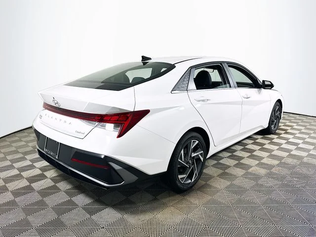 New 2026 Hyundai ELANTRA Limited