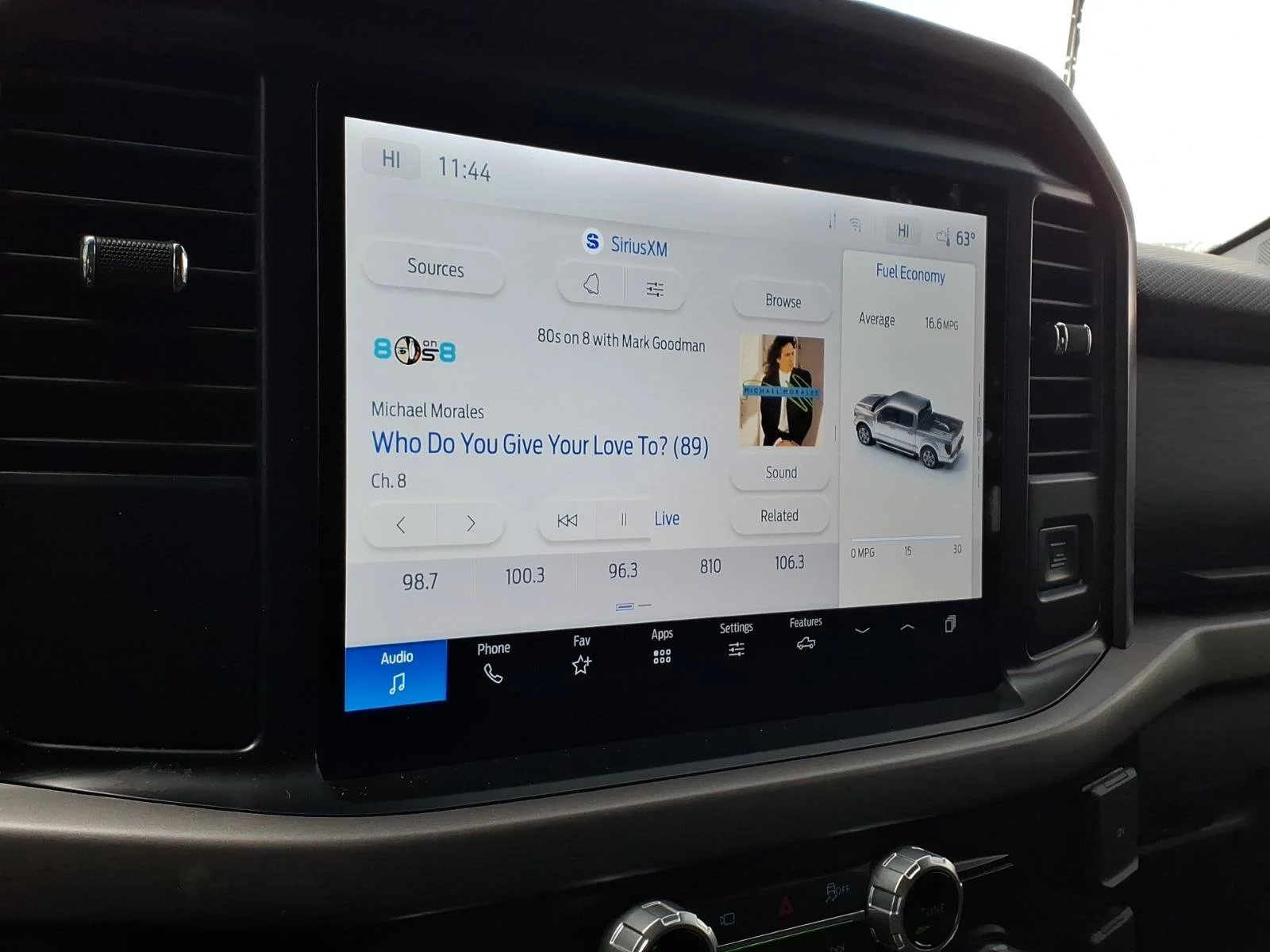 Used 2025 Gray Metallic Ford XLT image 12