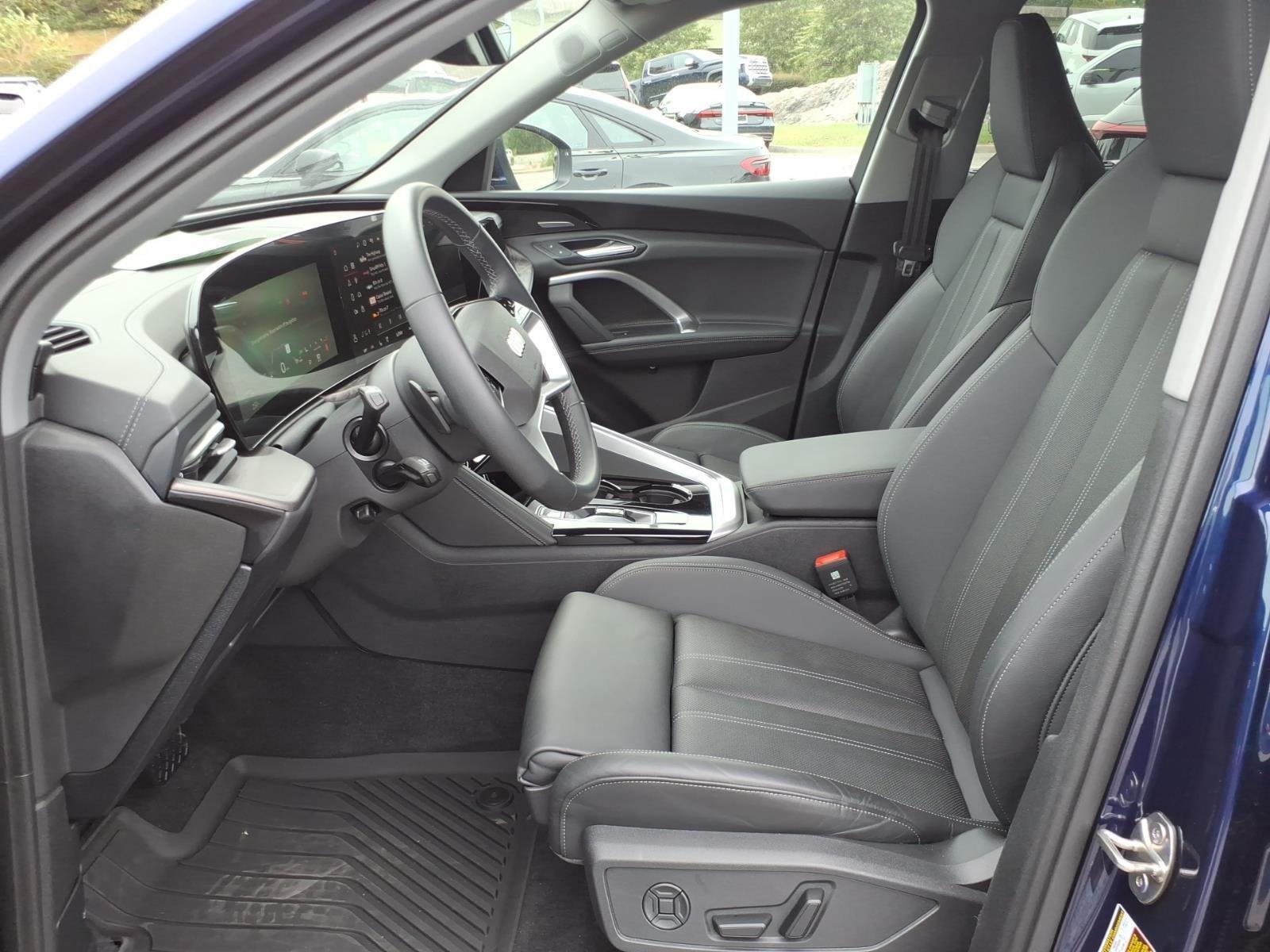 Used 2025 Navarra Blue Metallic Audi Premium Plus image 12