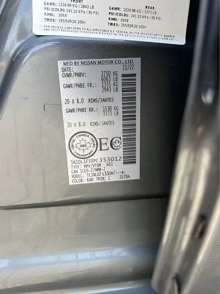 Used 2023 Gray INFINITI LUXE image 33