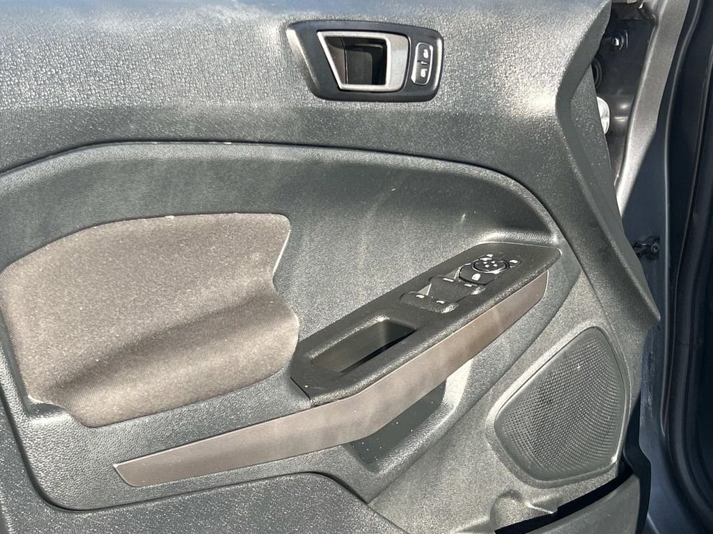 Certified Used 2021 Smoke Metallic Ford SE image 26