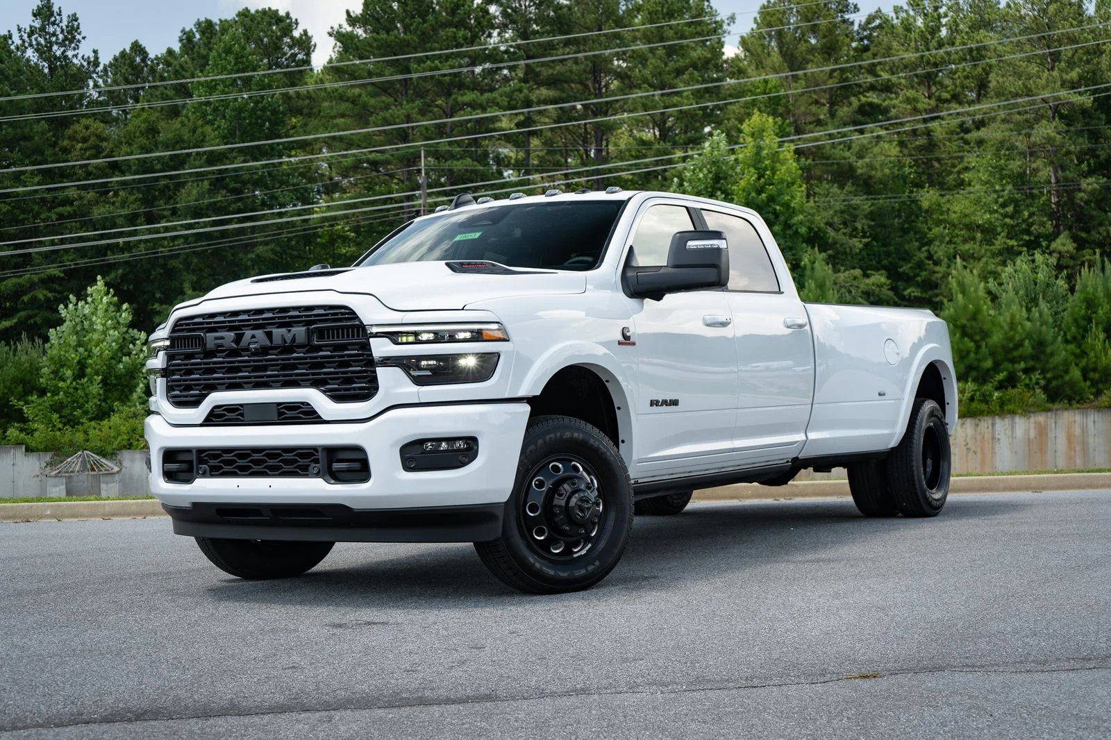 New 2026 Bright White Clear-Coat Exterior Paint RAM Limited image 2