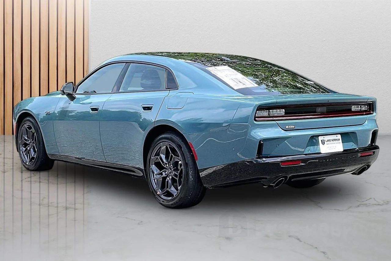 New 2026 Sub-Zero Exterior Paint Dodge  image 7