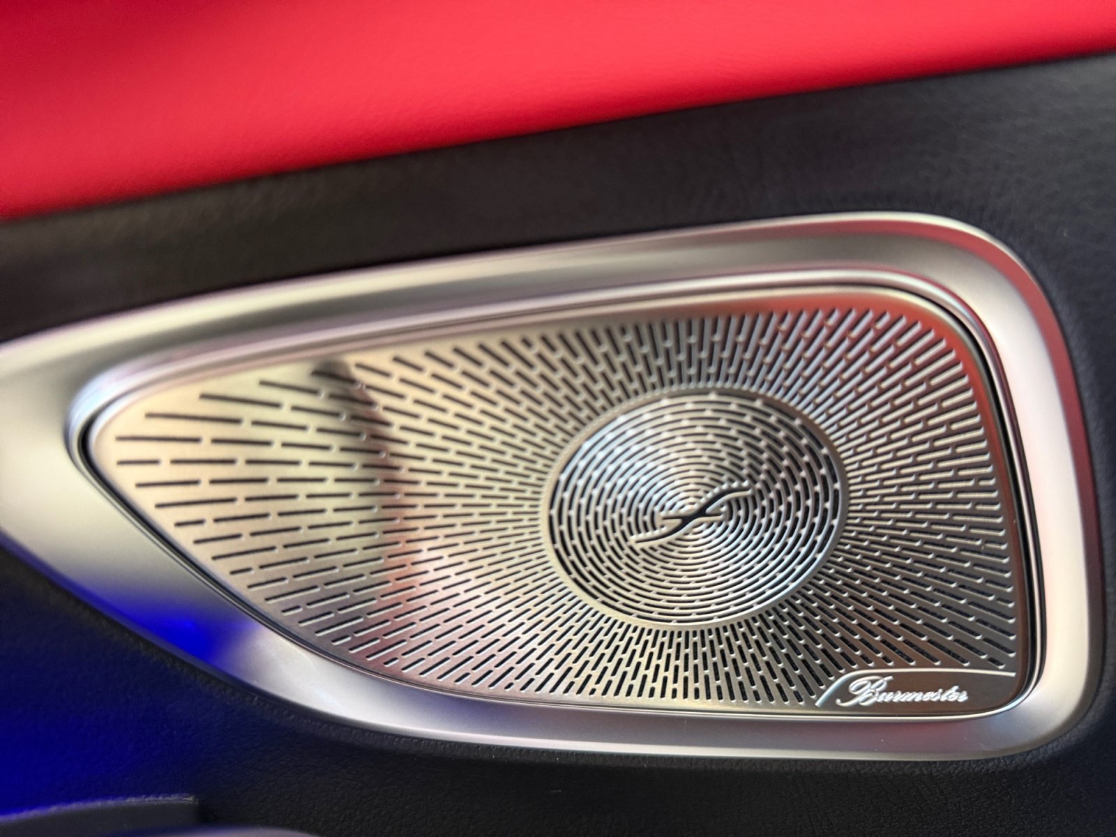 New 2027 MANUFAKTUR Patagonia Red Metallic Mercedes-Benz AMG® CLE 53 4MATIC+ Coupe image 50