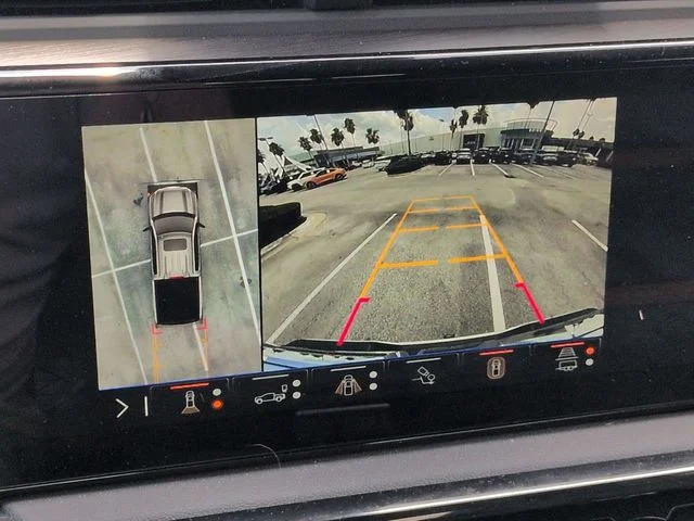 Used 2026 White GMC AT4 image 21