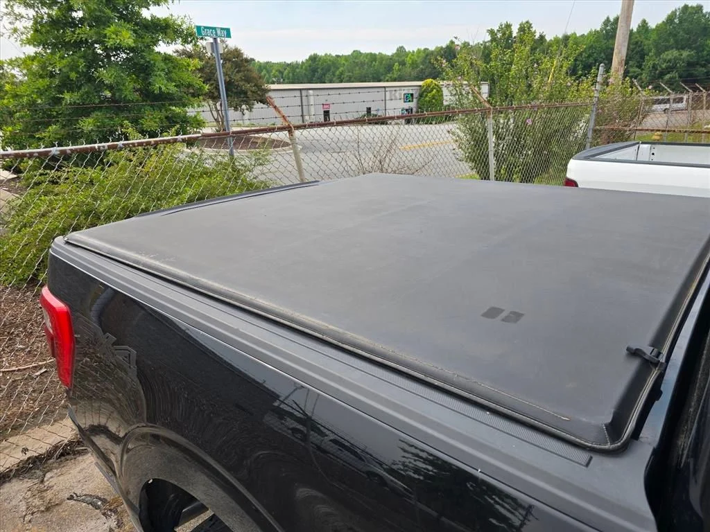 Used 2022 Black Ford Lariat image 14