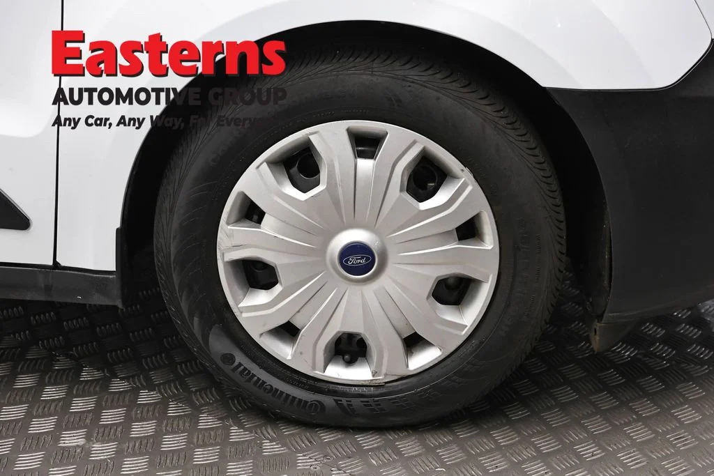Used 2022 White Ford XL image 31