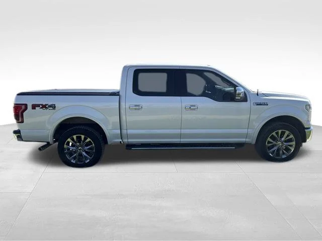 Used 2015 White Ford Lariat image 2