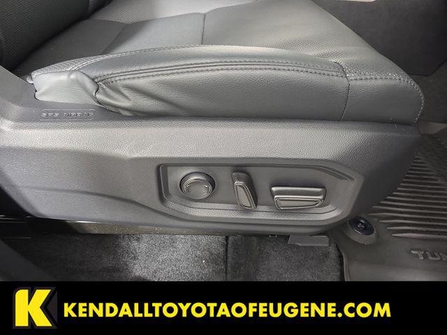 Certified Used 2025 MIDNIGHT BLACK METALLIC Toyota  image 31