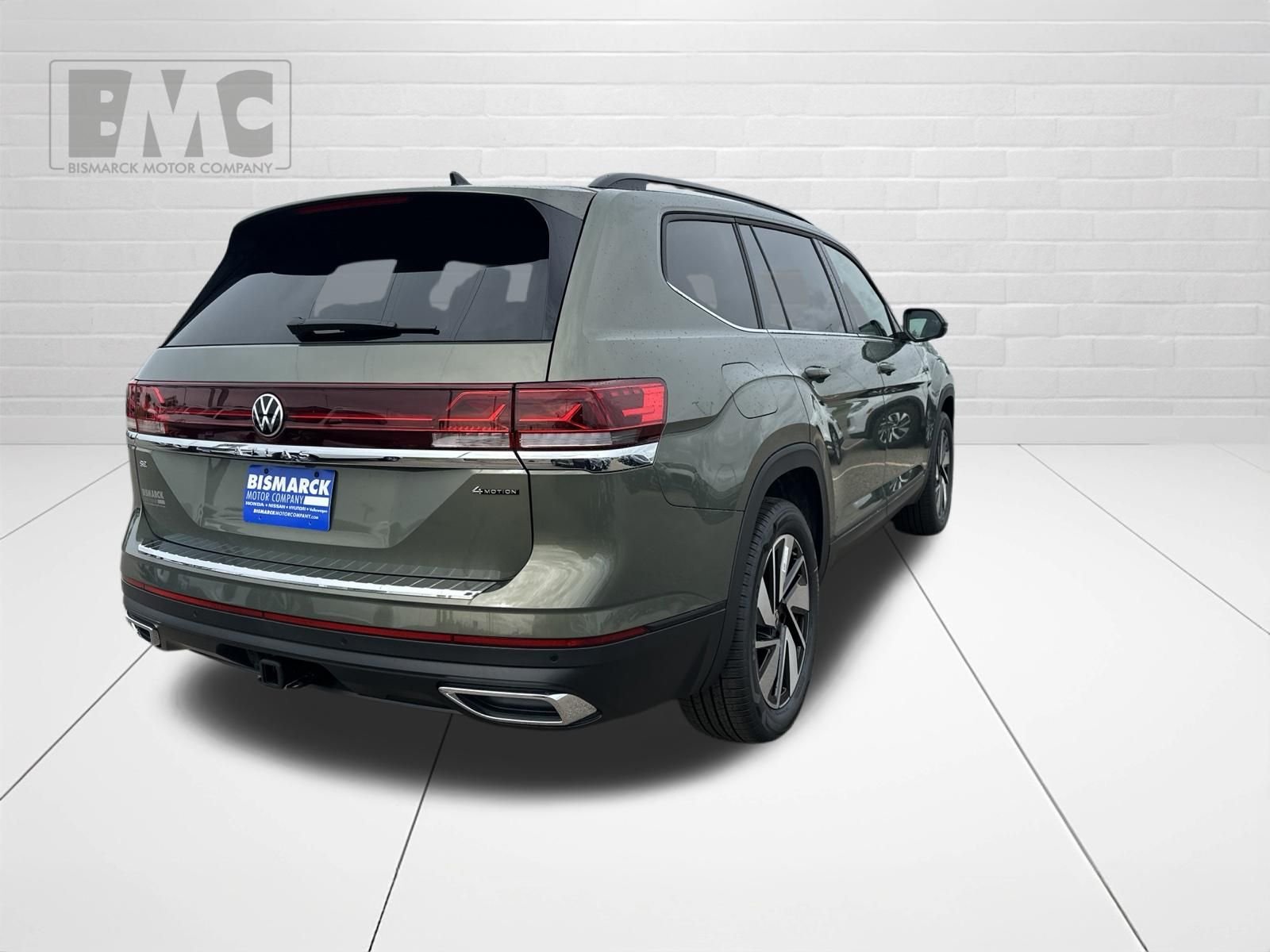 New 2026 Green Volkswagen 2.0T SE w/Technology image 3