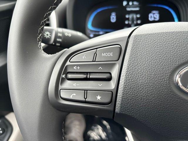 New 2026 Shimmering Silver Hyundai SEL image 52