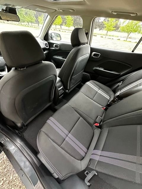 2025 Hyundai Venue SEL - Photo 15