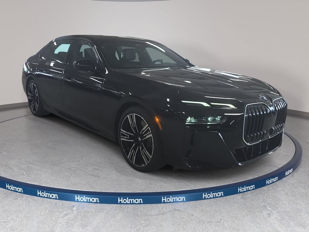 New 2026 Black Sapphire Metallic BMW 740i image 3