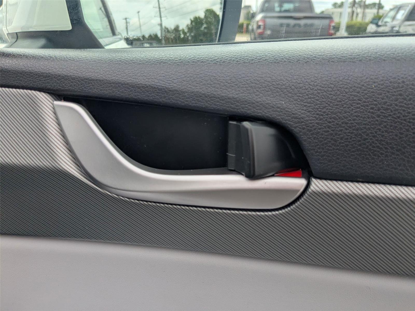 Used 2023 Silver Hyundai SEL image 33